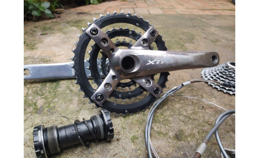 Shimano XTR M960 3x9 vintage groupset - excl v-brakes