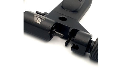 chain breaker tool