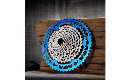 COMBO E-Thirteen Helix Race 12 spd 9-52T + Sram S500